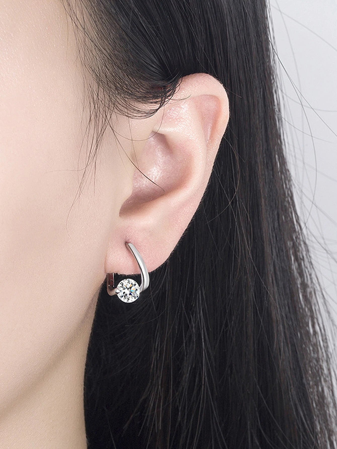 Round Stone Ribbon Hoop Earrings