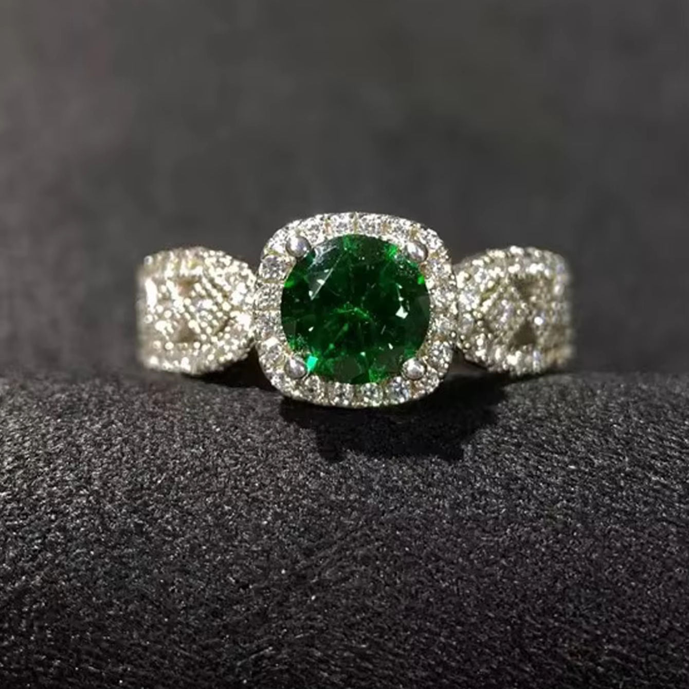 Emerald Muse Halo Ring