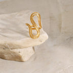 Abstract wavy wire ring styled with everyday outfit – tarnish-free summer jewelry
